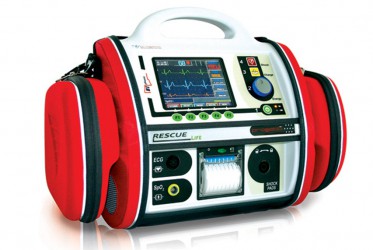 defibrilator-v-povinne-vybave-u-aut-i-motorek.jpg