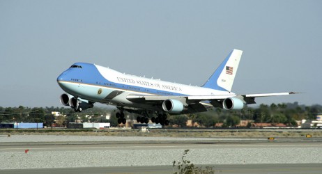 dve-pisty-s-air-force-one.jpg