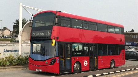 bus-s-vytahem-dvoupatr..jpg