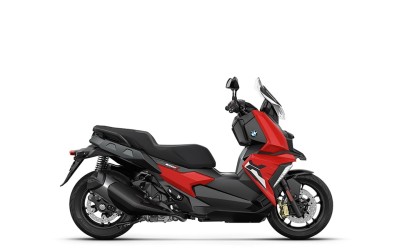 bmw-skutr-220-kmh.jpg