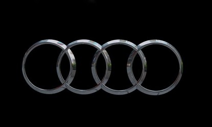 audi-paka-s-mercedesem.jpg