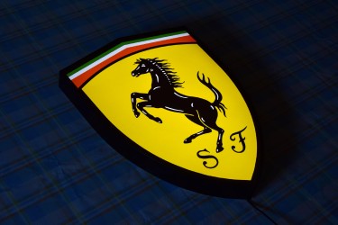 vytvorim-tuning-pro-ferrari-maskota.jpg