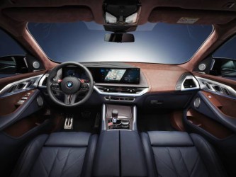 bmw-interier-na-projizdky.jpg