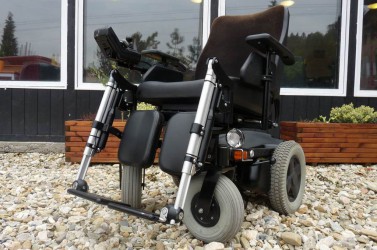invalidni-vozik-s-abs.jpg